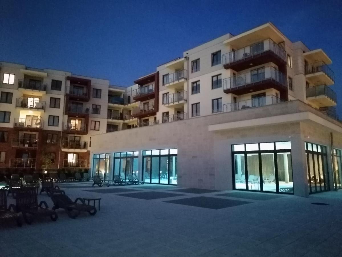 Polanki Park Aquarose Apartment Kolobrzeg Bagian luar foto